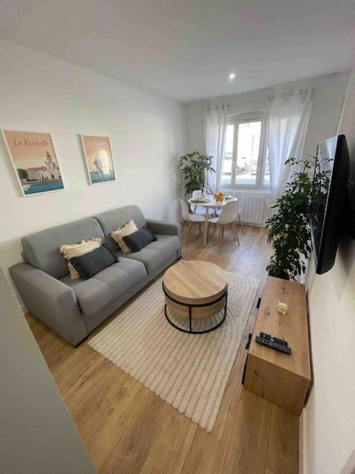 Le P'tit Rochelais - Proche Marche Central Et Gare Sncf- Wifi Haut Debit - Appartement