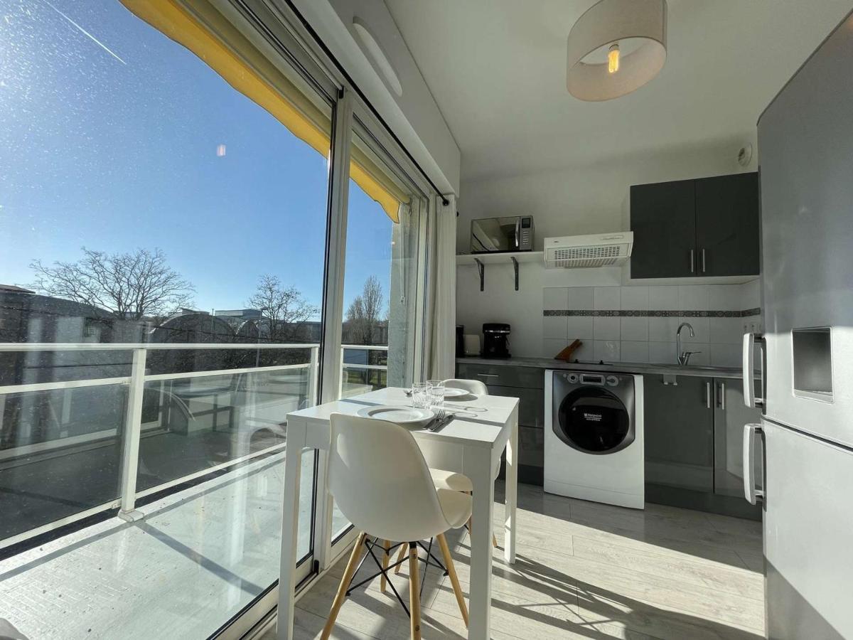 Appartement Duplex Avec Balcon, Proche Et Commerces - La Rochelle - Fr-1-246-642 *