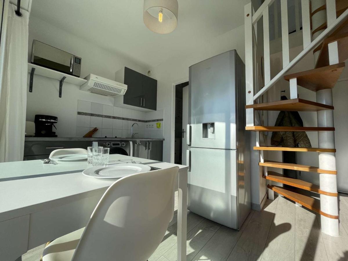 Duplex Avec Balcon, Proche Et Commerces - La Rochelle - Fr-1-246-642 Apartment
