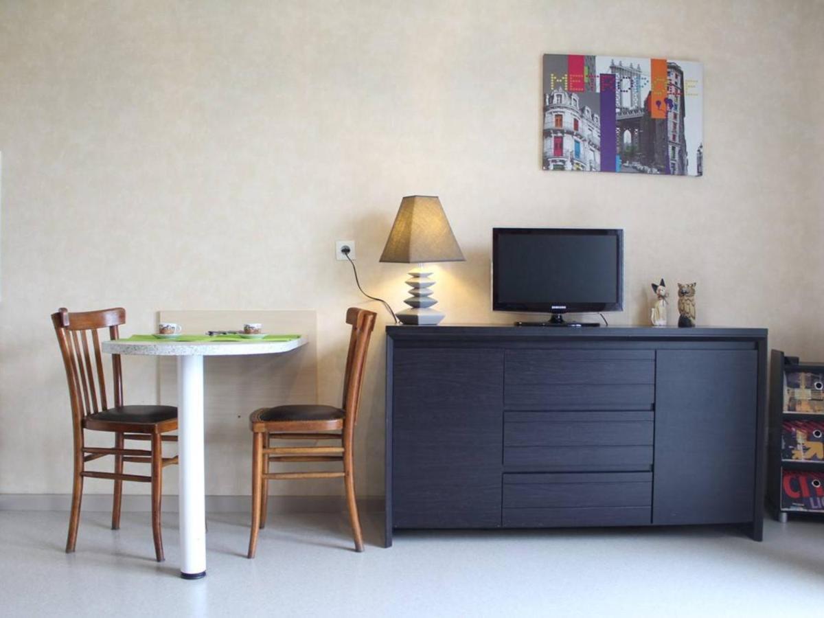 Appartement La Rochelle, 1 Pièce, 2 Personnes - Fr-1-246-48 *