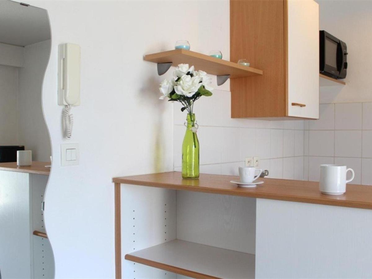 Apartment Confortable Avec Terrasse, Proche Plage, Parking Prive - La Rochelle - Fr-1-246-61 La Rochelle (Charente-Maritime)