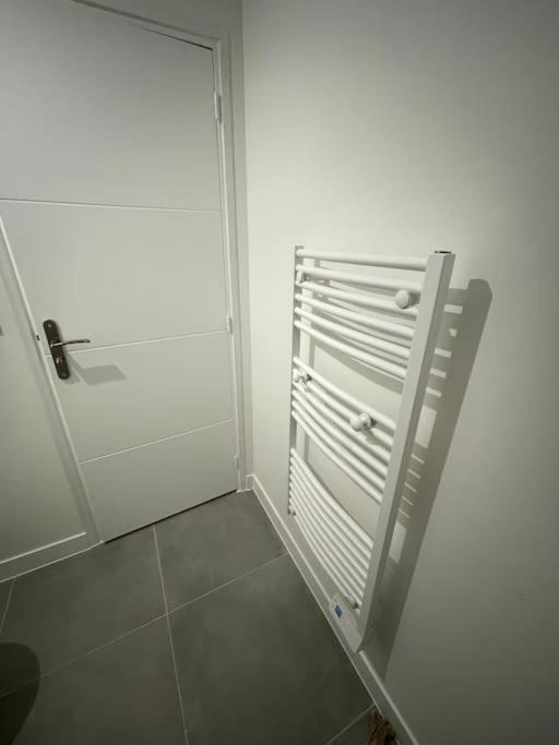 Apartment Le P Tit Marin Proche Marche Et Gare Sncf- Wifi Debit -