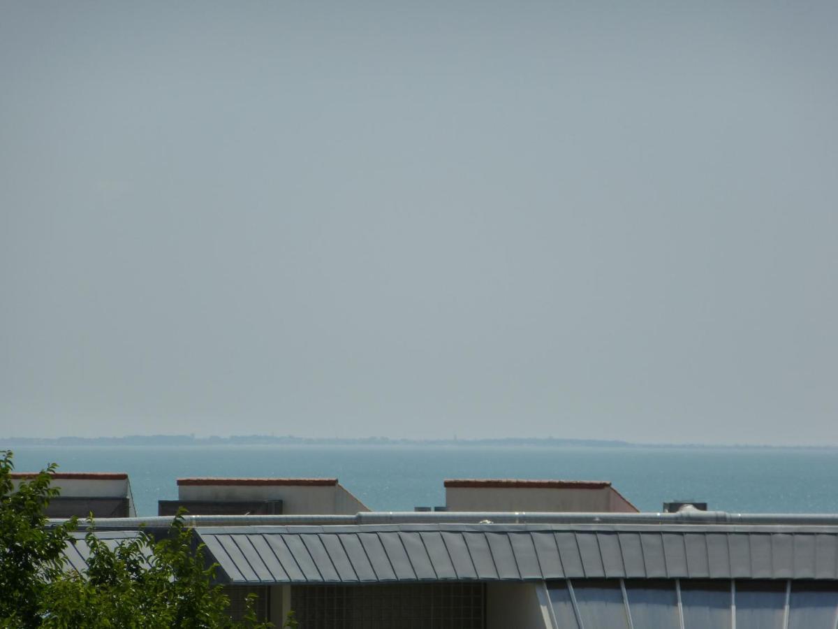Apartment Des Minimes Clarines