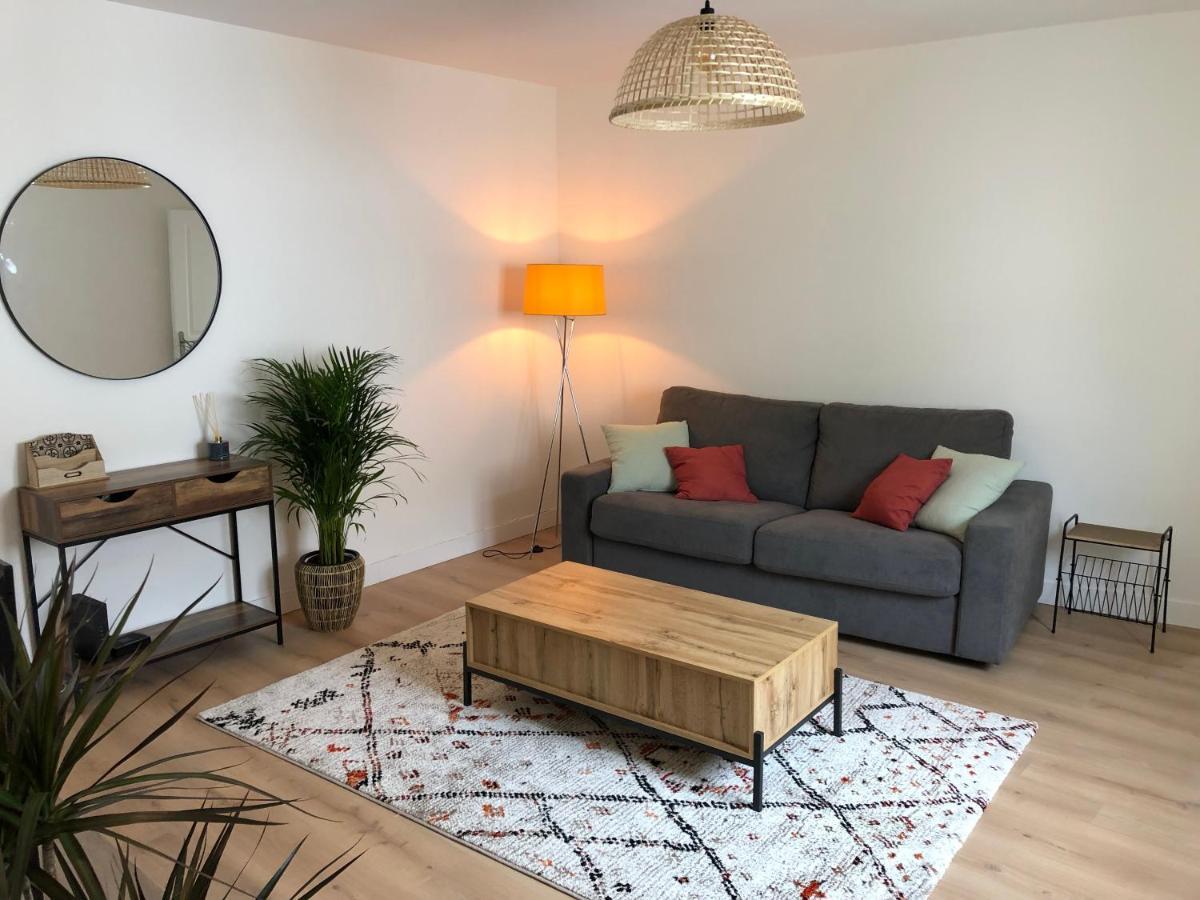 T2 Lumineux Et Cosy Au Calme Proche Du Centre Avec Tv Et Wifi * La Rochelle (Charente-Maritime)