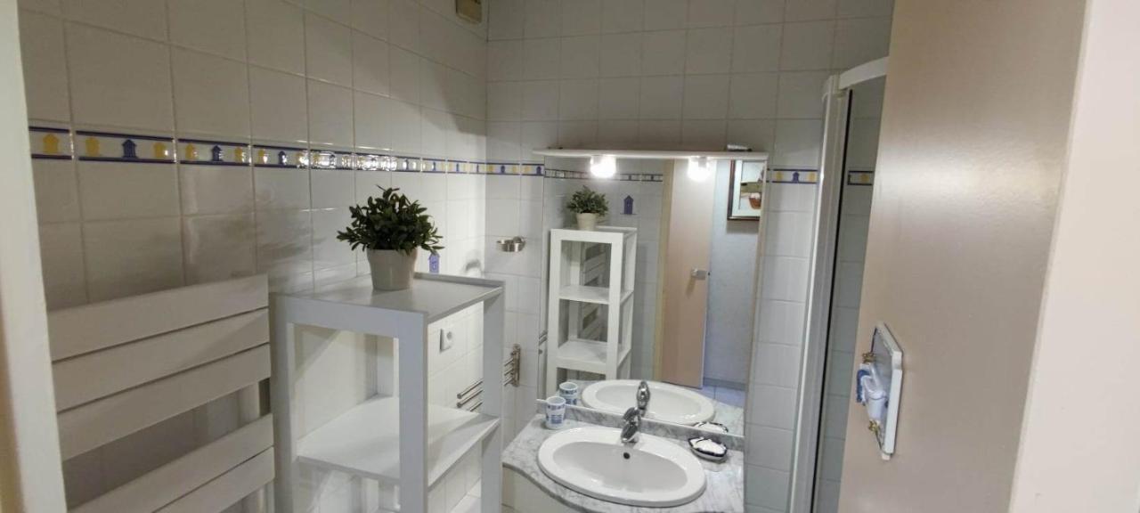 Au Jardin Apartment