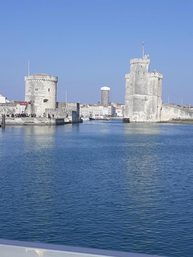 Les Gens De La Rochelle By Popinns** Hotel 2*