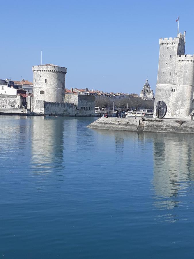 Les Gens De La Rochelle By Popinns**