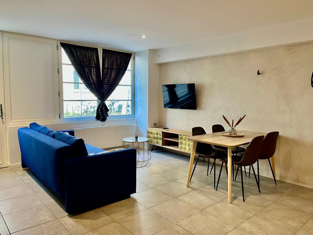 Le Cours Ladauge Apartment *