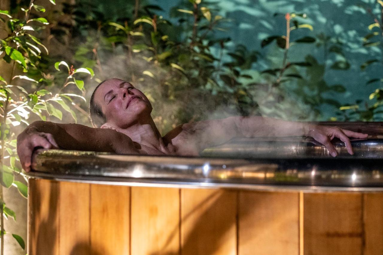 Escale Rochelaise, La Rochelle Centre-ville Avec Bain Nordique Et Sauna Tonneau Hébergement de vacances *