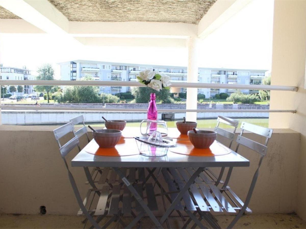Apartment La Rochelle: Appt 2 Pieces, Piscine, Parking, Animaux Ok - Fr-1-246-648