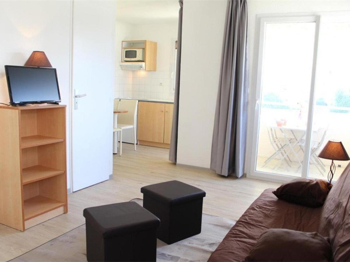La Rochelle: Appt 2 Pieces, Piscine, Parking, Animaux Ok - Fr-1-246-648 Apartment *