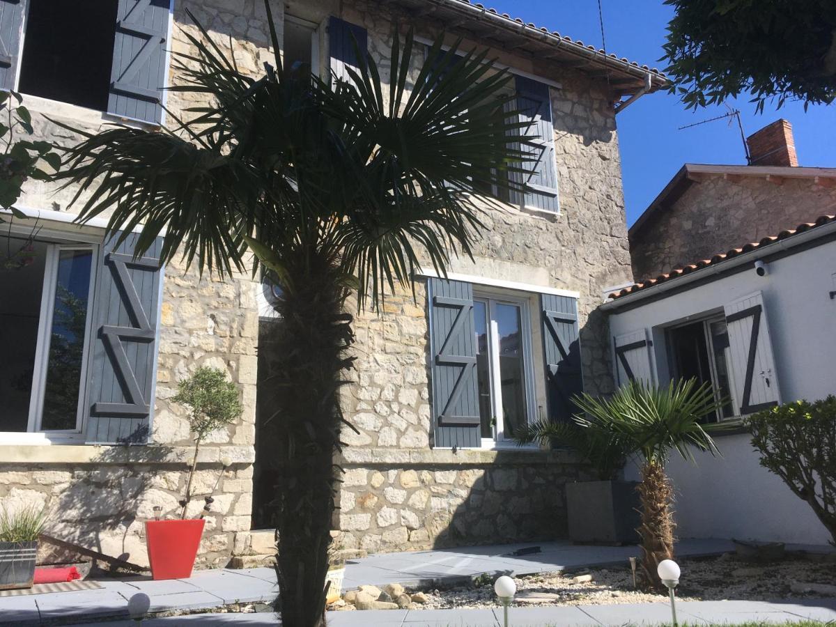 Maison De Charme Au Calme à 10mn Du Centre * La Rochelle (Charente-Maritime)