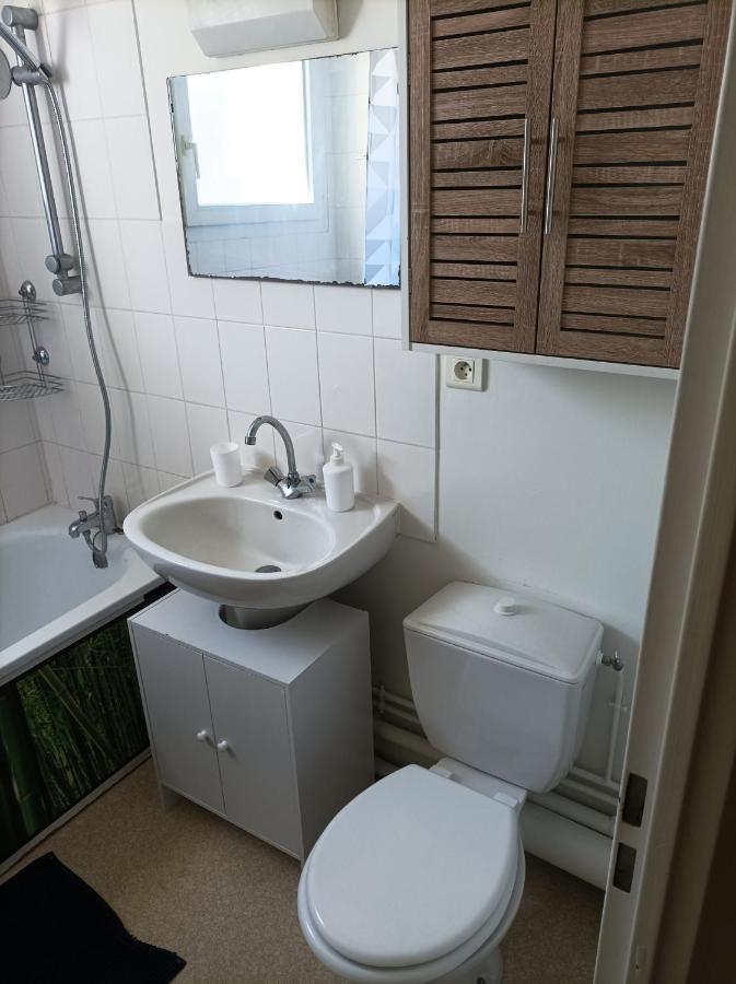 T1 Confortable Situe 100m Plage Des Minimes Appartement La Rochelle (Charente-Maritime)