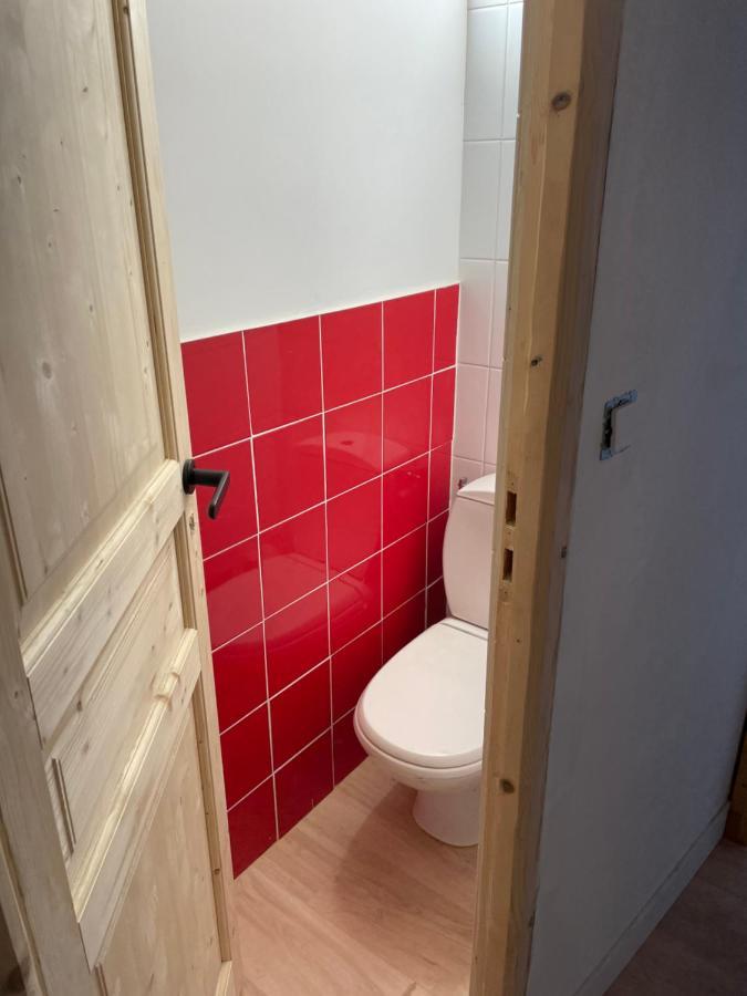 Appartement Maison Independante Avec Jardin, Tres Calme, Centre La Rochelle *