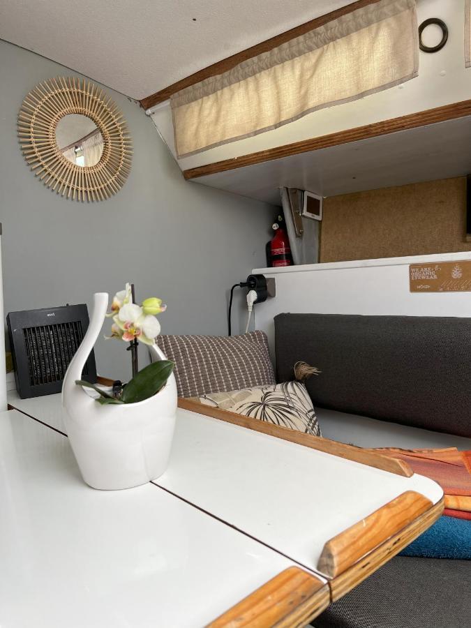 Location Un Petit Voilier Botel La Rochelle (Charente-Maritime)