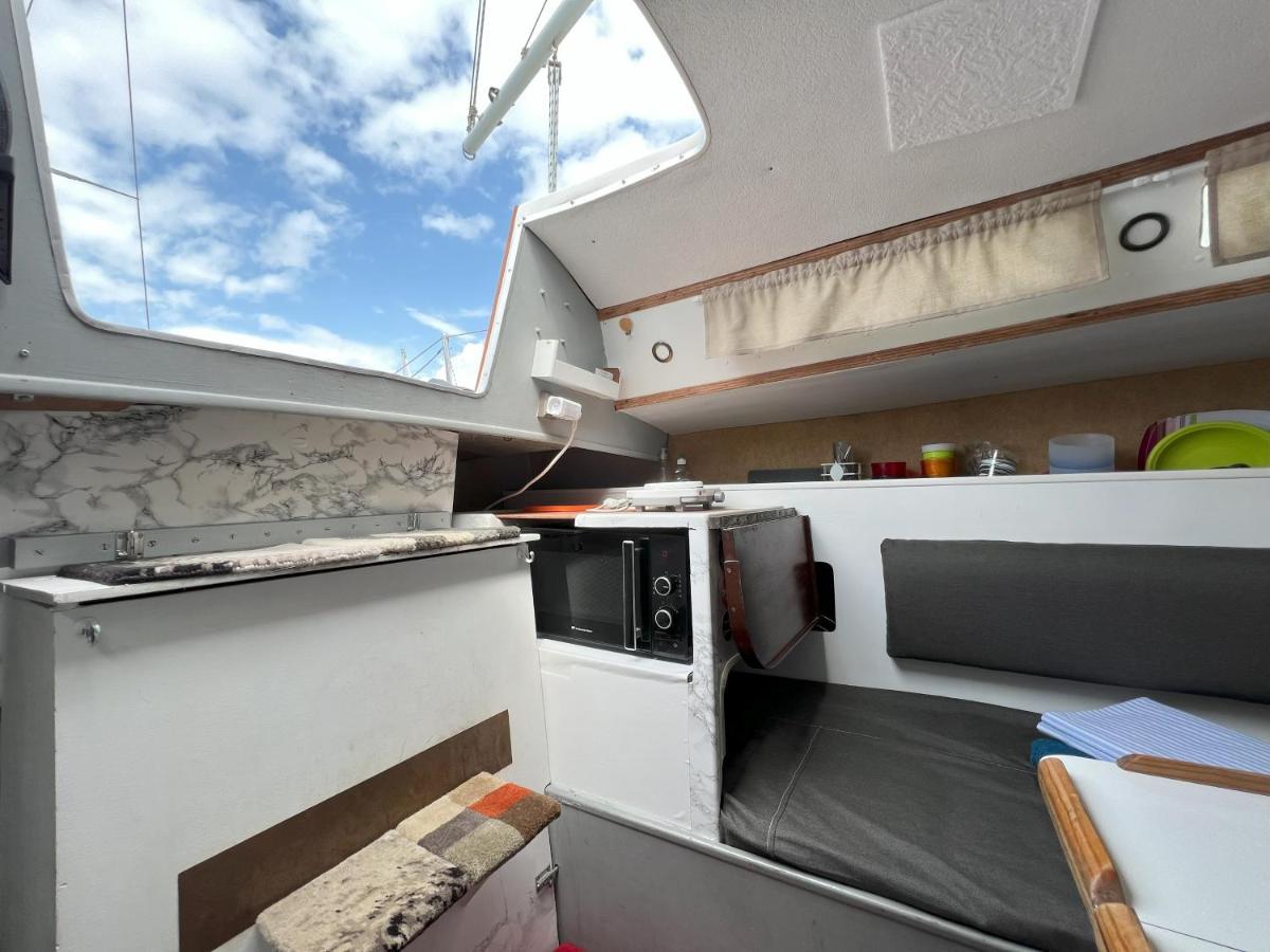 Botel Location Un Petit Voilier