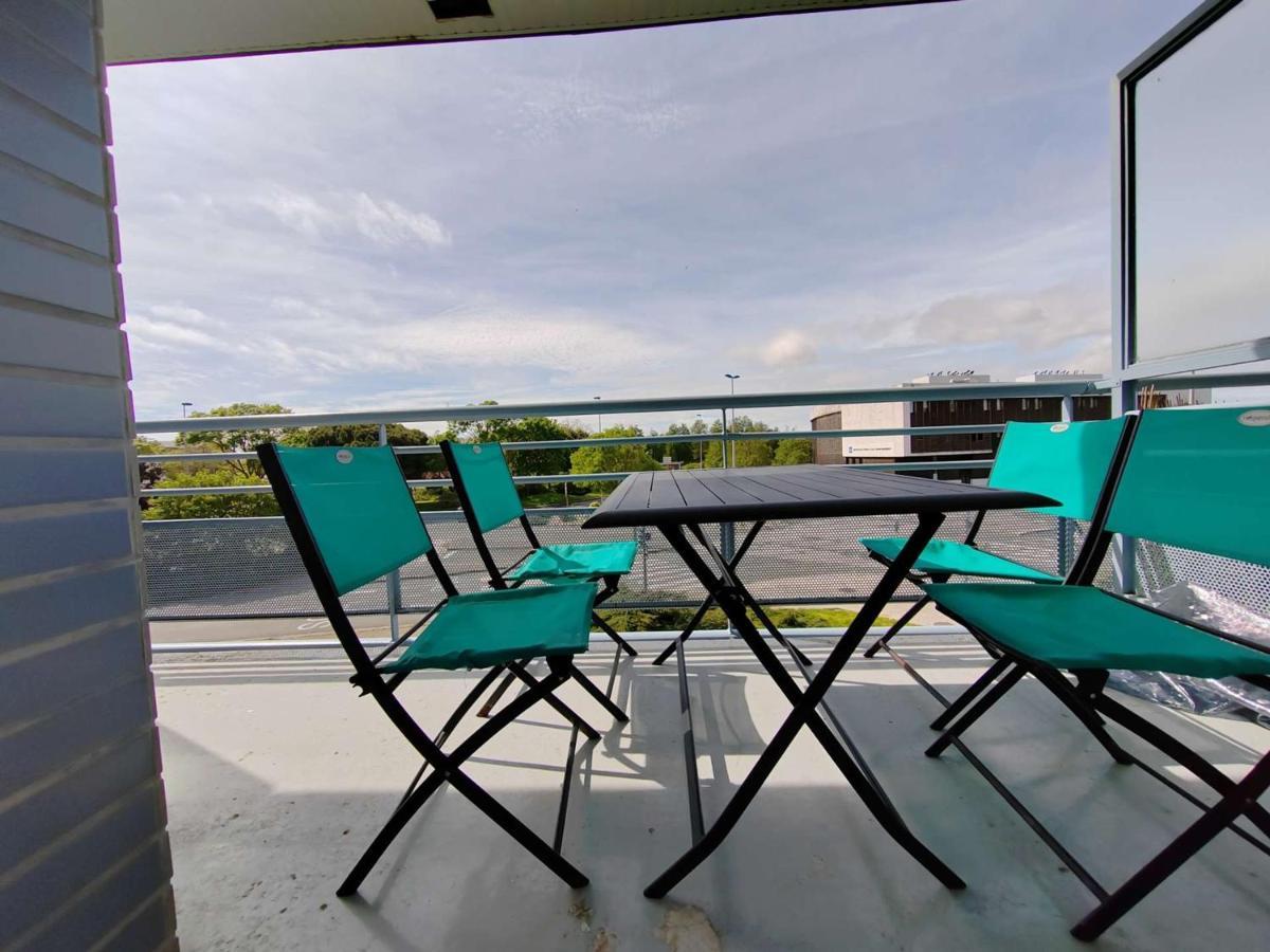 Confortable Avec Terrasse, Proche Plage, Parking Prive - La Rochelle - Fr-1-246-61 Apartment *
