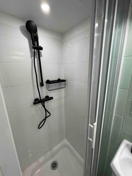 Appartement La Perle Marine- Proche Marche Central Et Vieux Port - Wifi Haut Debit - *