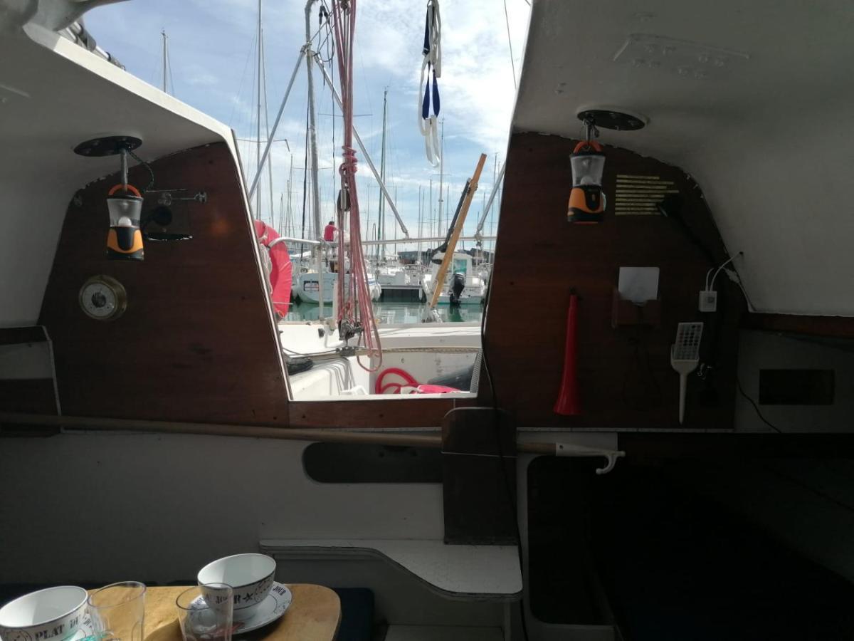 Bateau à Quai * La Rochelle (Charente-Maritime)