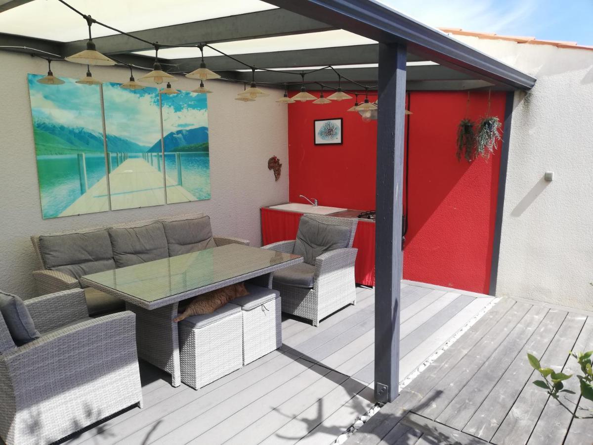 Homestay Independant Avec Piscine Et Cuisine Exterieures La Rochelle (Charente-Maritime)