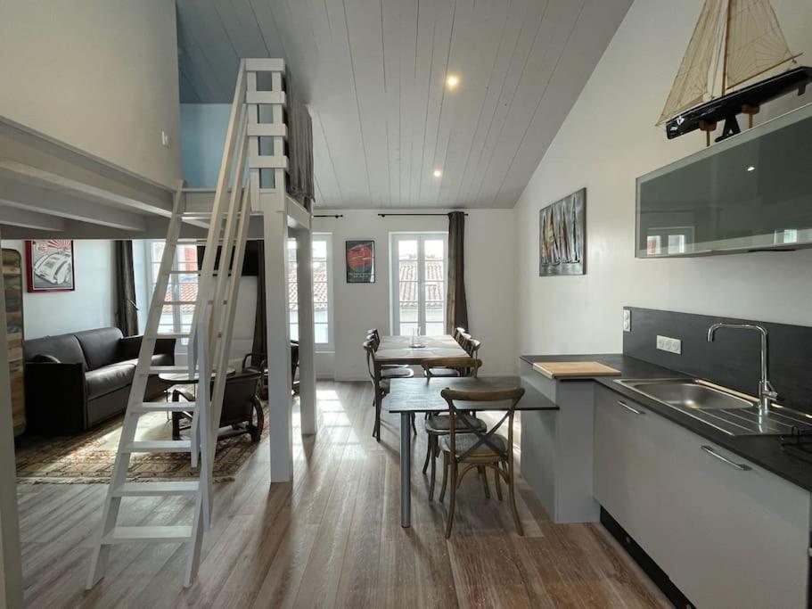 Grand Ancien En Centre Appartement