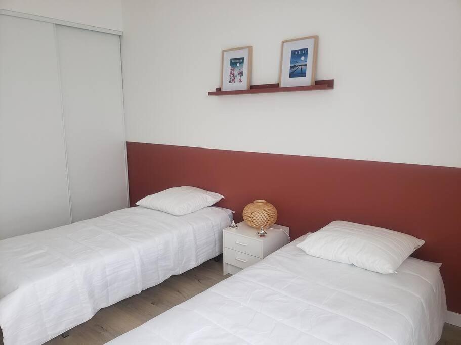 Grand Duplex Lumineux/terrasse+parking-la Rochelle