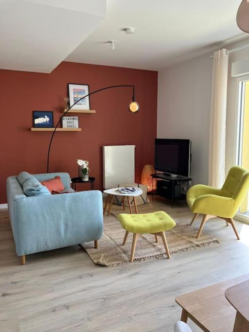 Grand Duplex Lumineux/terrasse+parking-la Rochelle