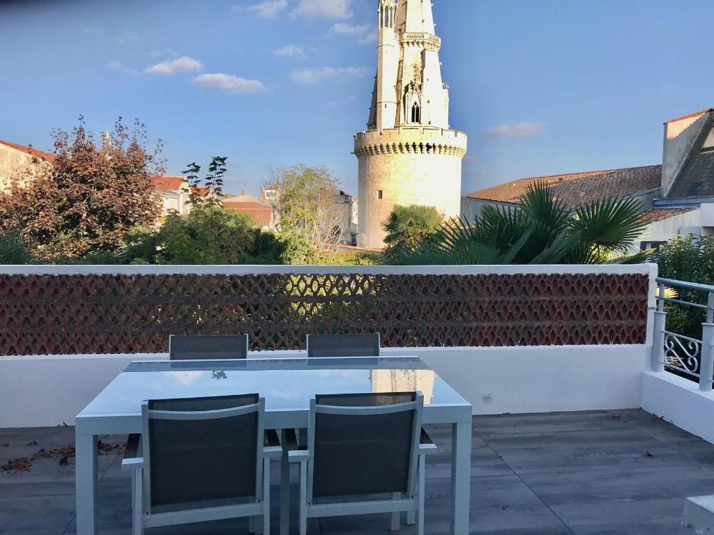 Vue Superbe Sur Tour De La Lanterne T2 Avec Terrasse Remparts 2 Apartment *