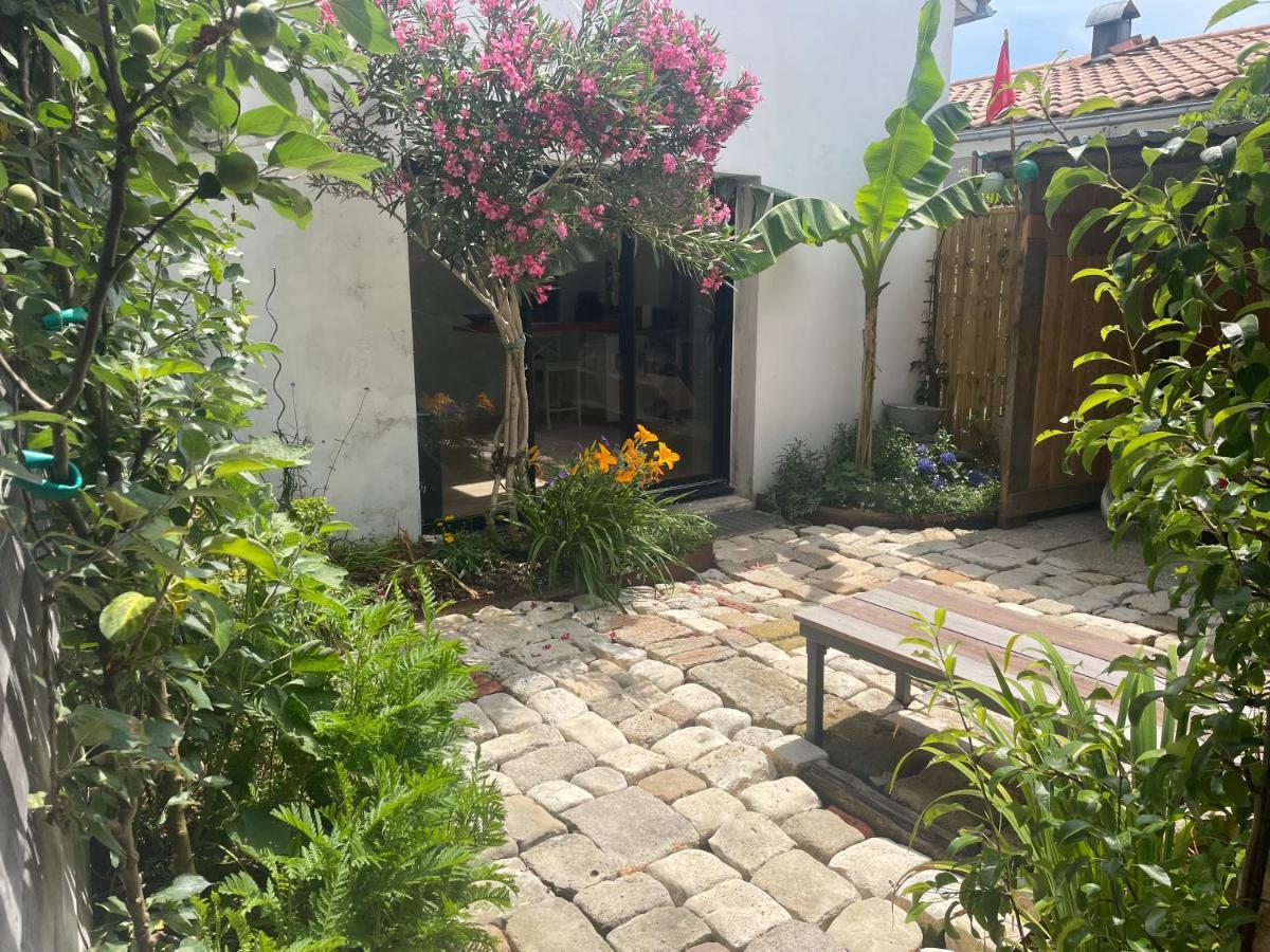 Maison Independante Avec Jardin, Tres Calme, Centre La Rochelle La Rochelle (Charente-Maritime)