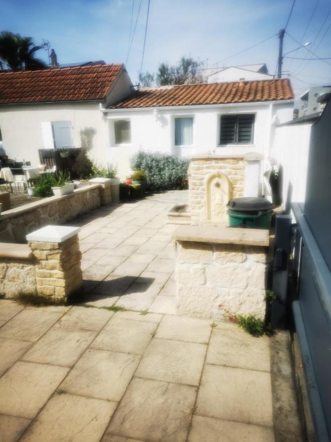 Homestay Petite Maison 15 Mn A Pied Du Marche Et Vieux Port *
