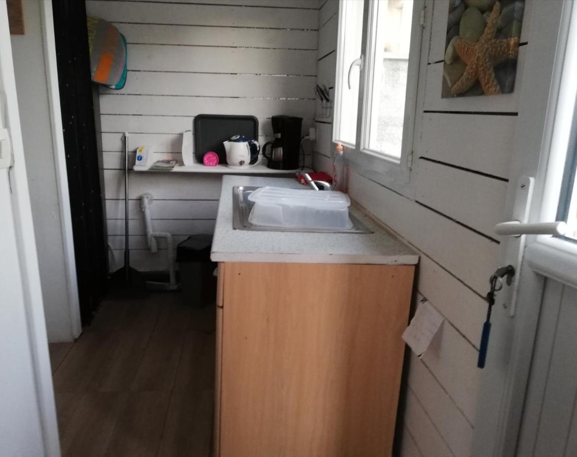 Homestay Petite Maison 15 Mn A Pied Du Marche Et Vieux Port La Rochelle (Charente-Maritime)
