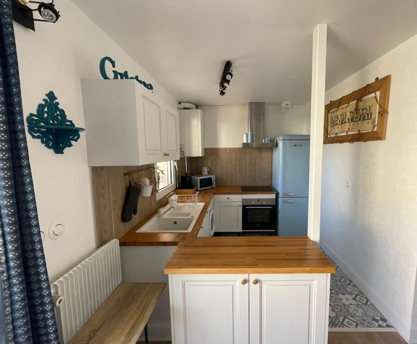 Stade Rochelais Appartement *