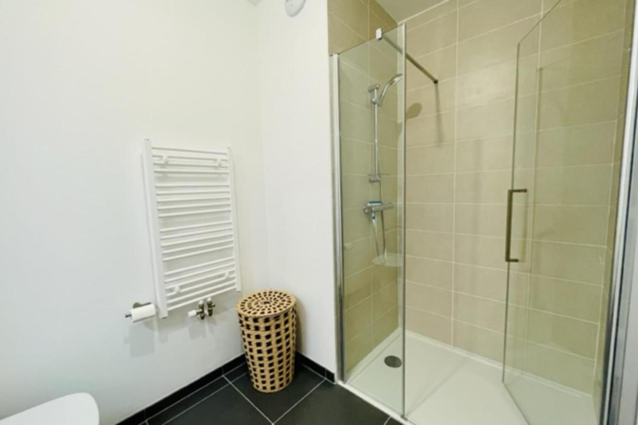 Apartment Charming New Flat With Balcony *