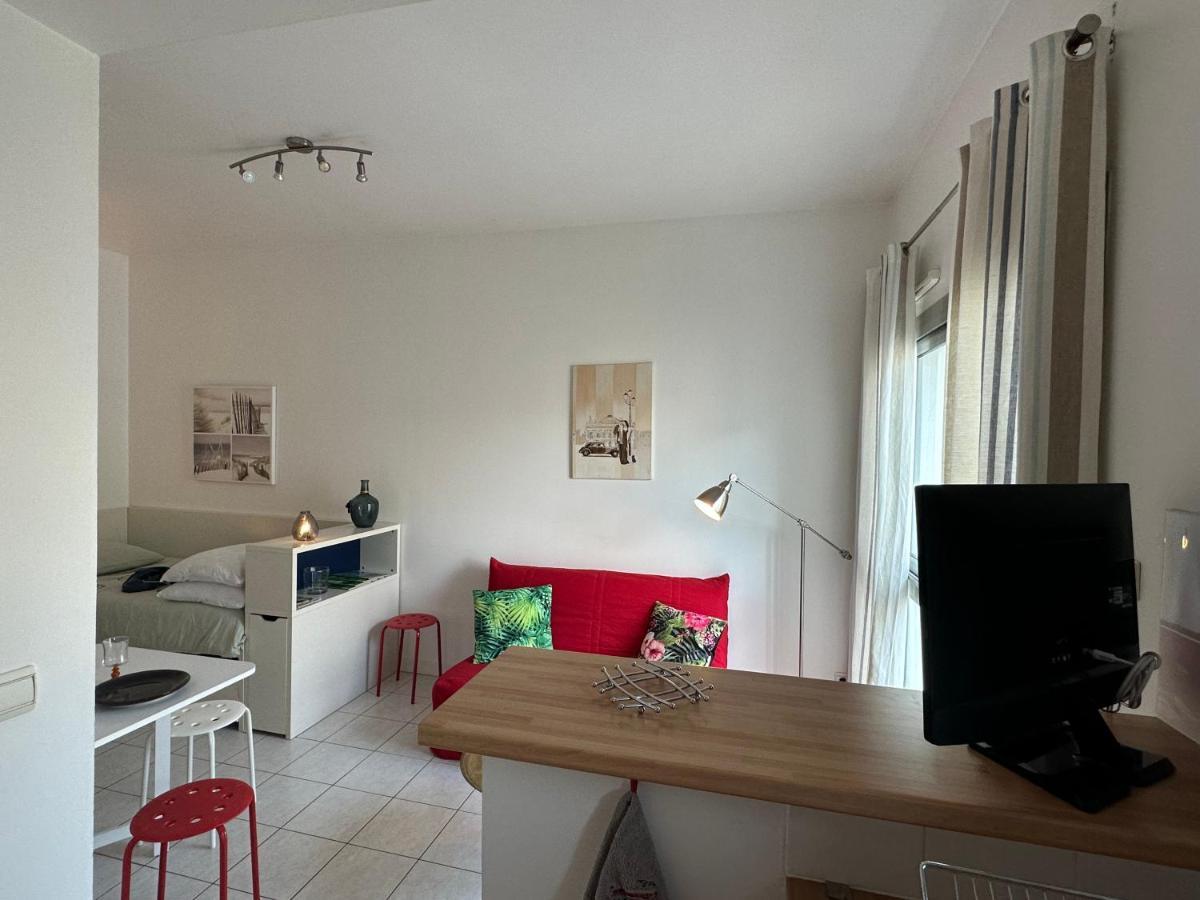 La Rochelle Sur L'eau - Studio Apartment