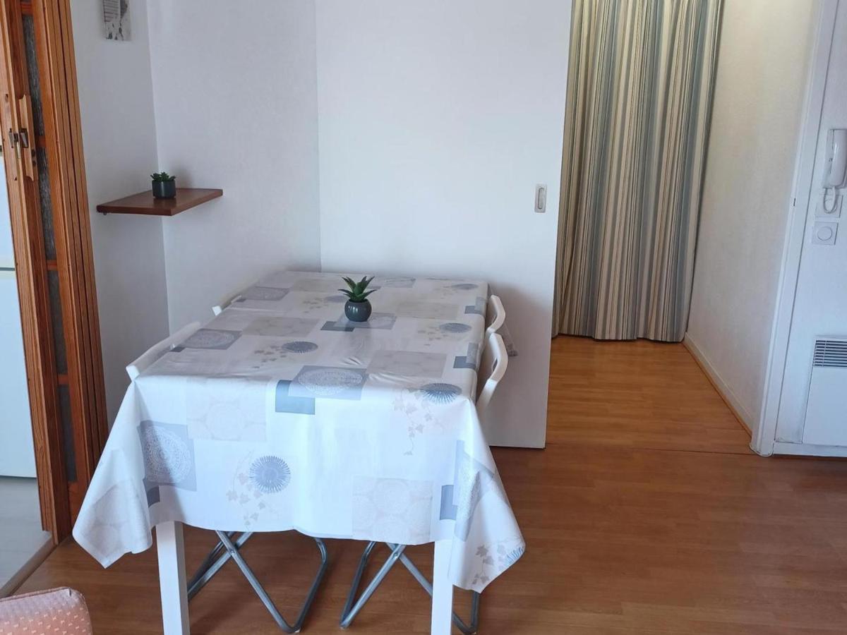 Appartement T3 Avec Piscine, Proche - Port Des Minimes, - Fr-1-551-69