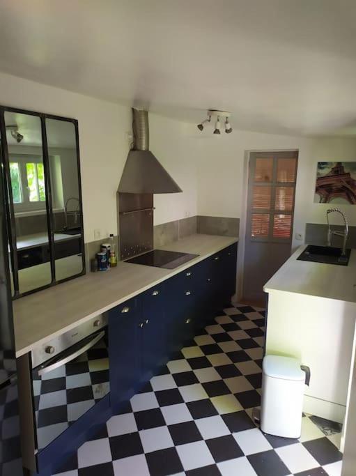 Hébergement de vacances Maison Calme Avec Terasse Proche Centre *