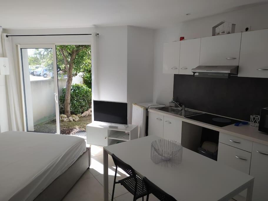Hébergement de vacances Belle Maisonnette Avec Jardin 2 Pas Du Vieux Port La Rochelle (Charente-Maritime)