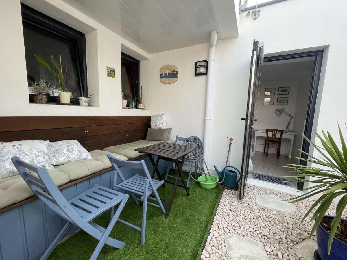 Au Coeur De La Rochelle, Proche Vieux Port, Jardin, Wifi, 2 Pers, Menage Inclus - Fr-1-246-662 * La Rochelle (Charente-Maritime)