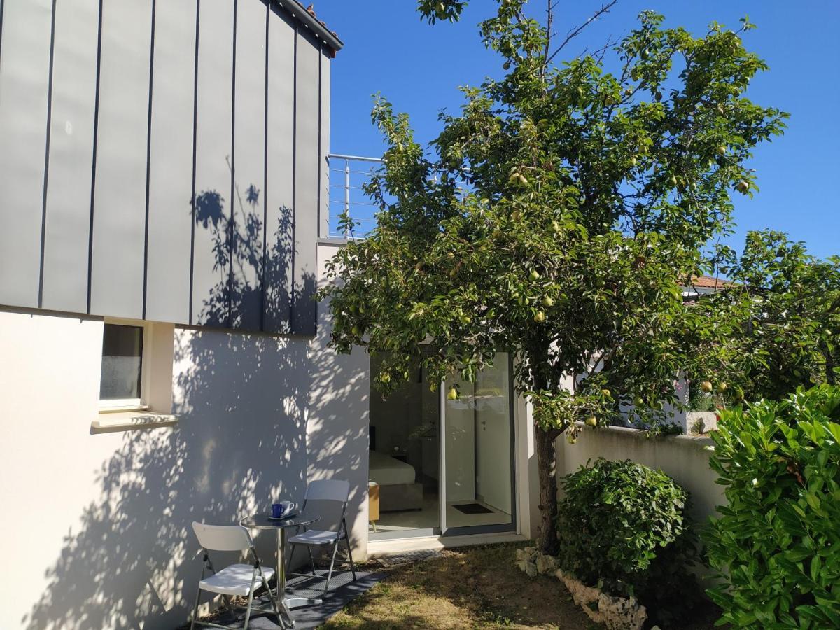 Belle Maisonnette Avec Jardin 2 Pas Du Vieux Port *