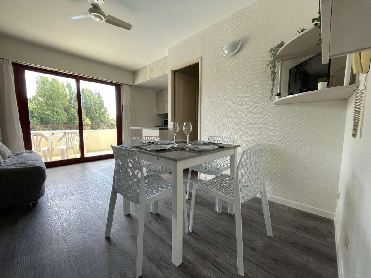 Appartement Cocooning Aux Minimes Avec Piscine, Balcon Et Parking Prive - Fr-1-246-670 La Rochelle (Charente-Maritime)