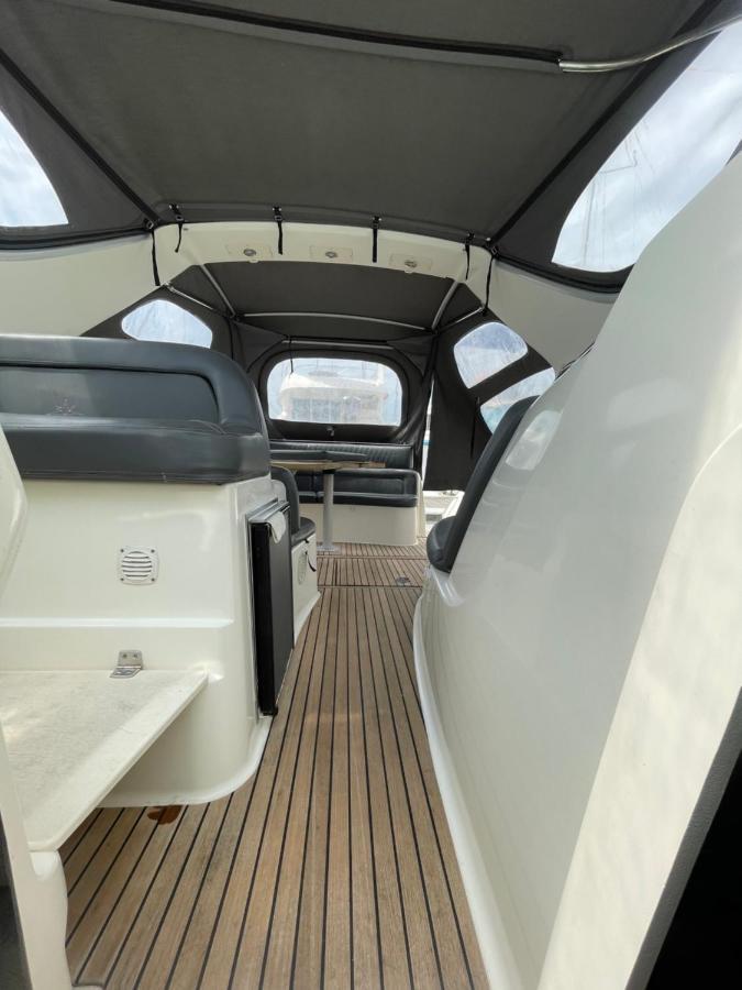 Botel Nuit Sur Un Bateau Linge & Menage Inclus *