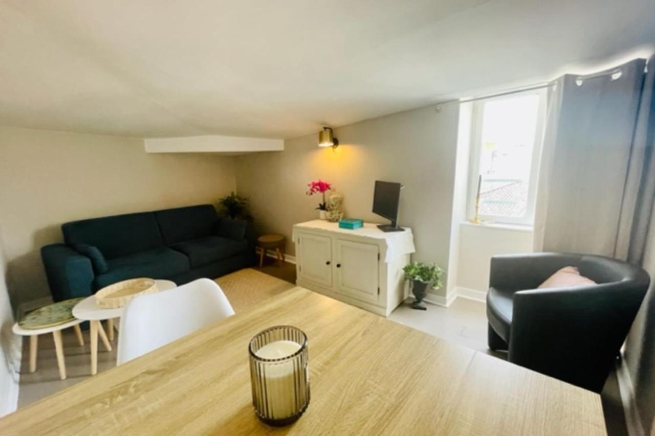 Air-conditioned Rooftop Flat In