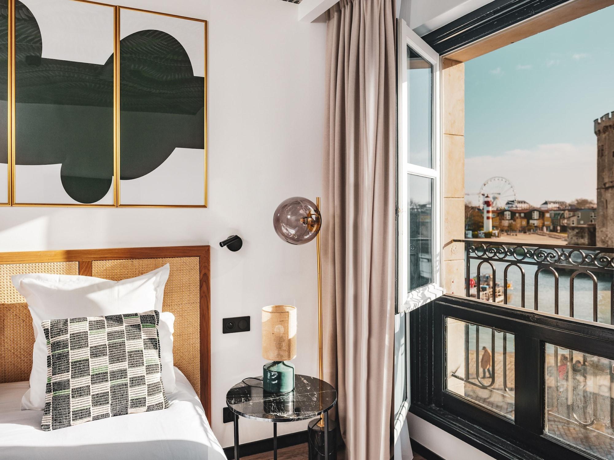 Maisons Du Monde & - La Rochelle Vieux Port Hotel 3*