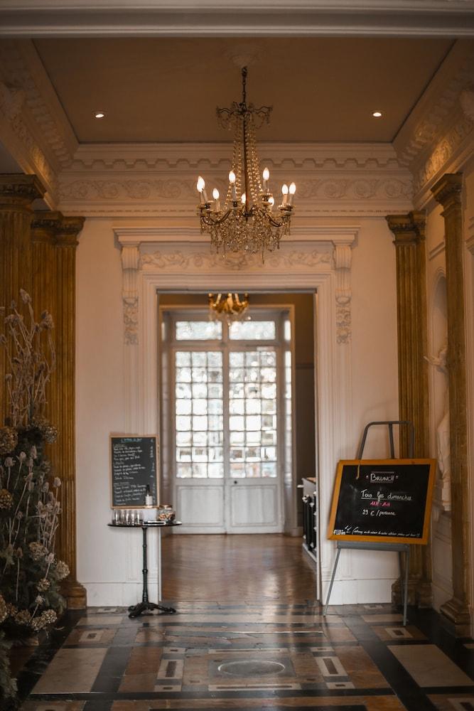 Le Champlain Hotel 4*