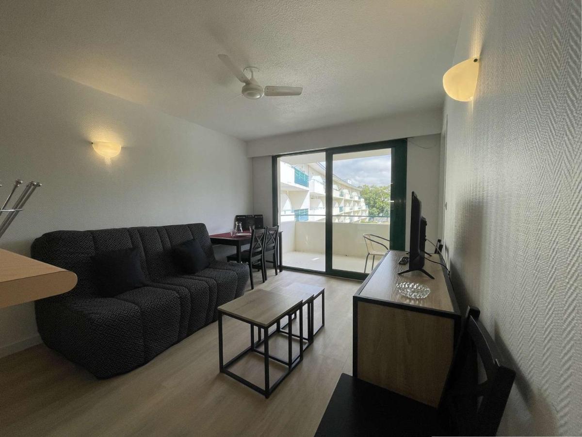 Appartement Cosy Avec Balcon, Parking Prive Et Proche - La Rochelle - Fr-1-246-688 *