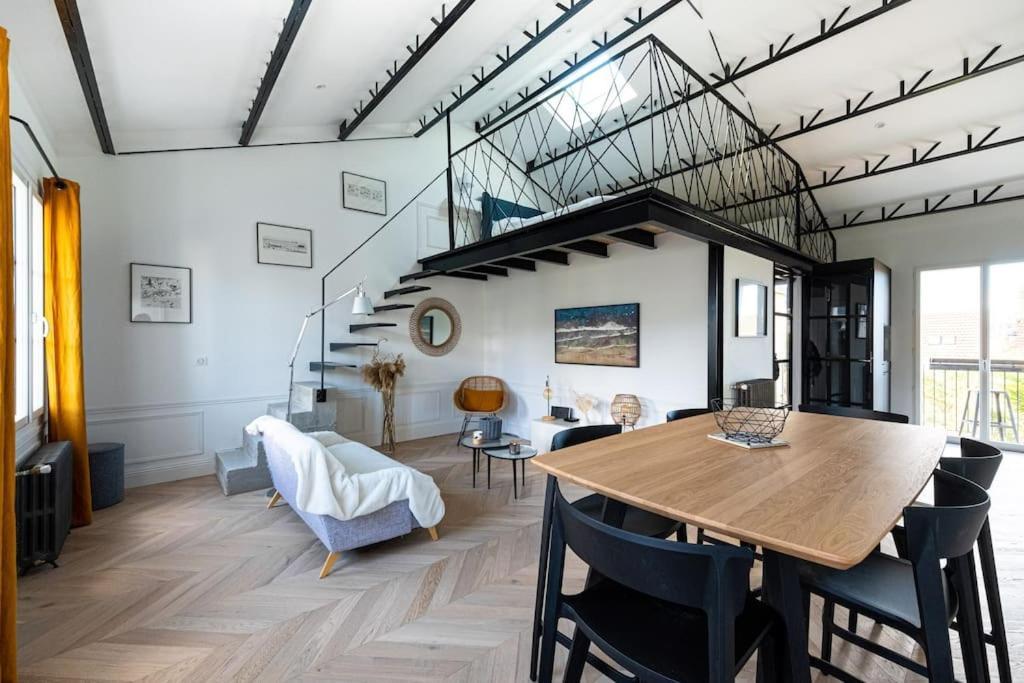 Superbe Facon Loft A 2 Pas Du Centre !