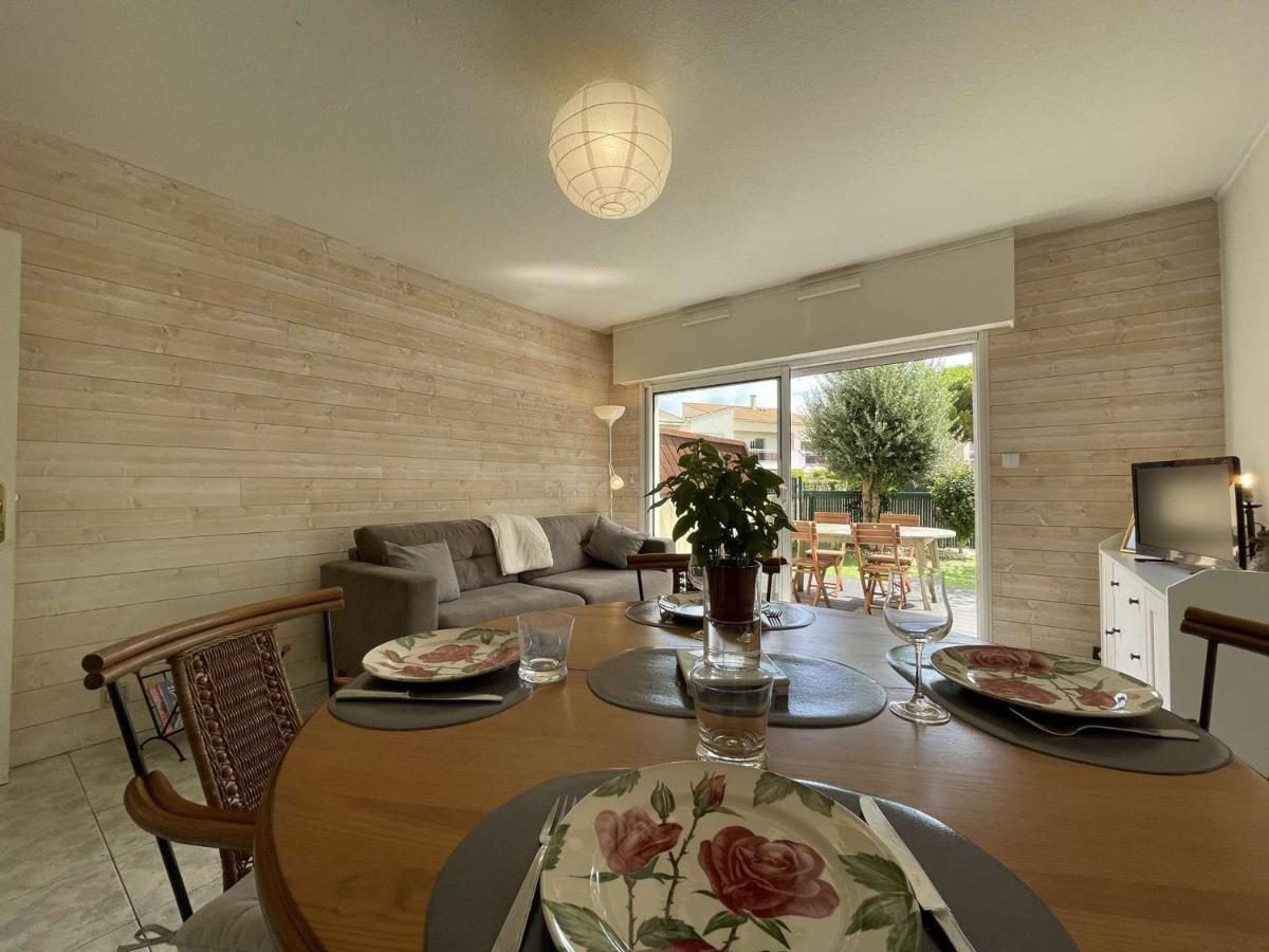 Appartement 3 Pieces Avec Piscine, Proche Commerces Et Transports, La Rochelle - Fr-1-246-690