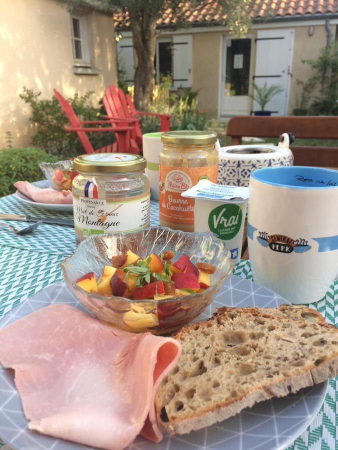 Nuitee Naturopathique * La Rochelle (Charente-Maritime)