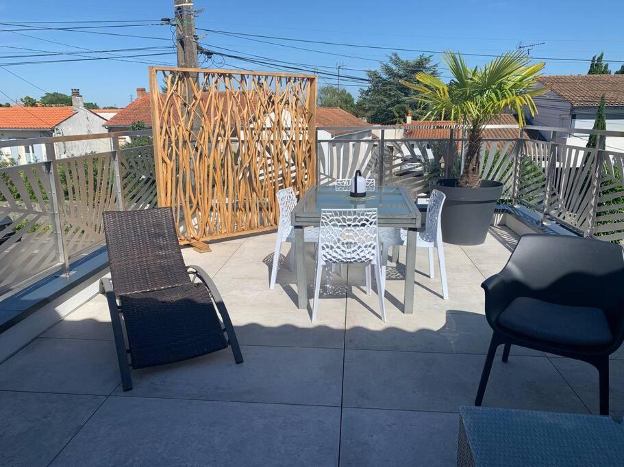 Appartement Maison Terrasse Proche Centre Et Ile De Re La Rochelle (Charente-Maritime)