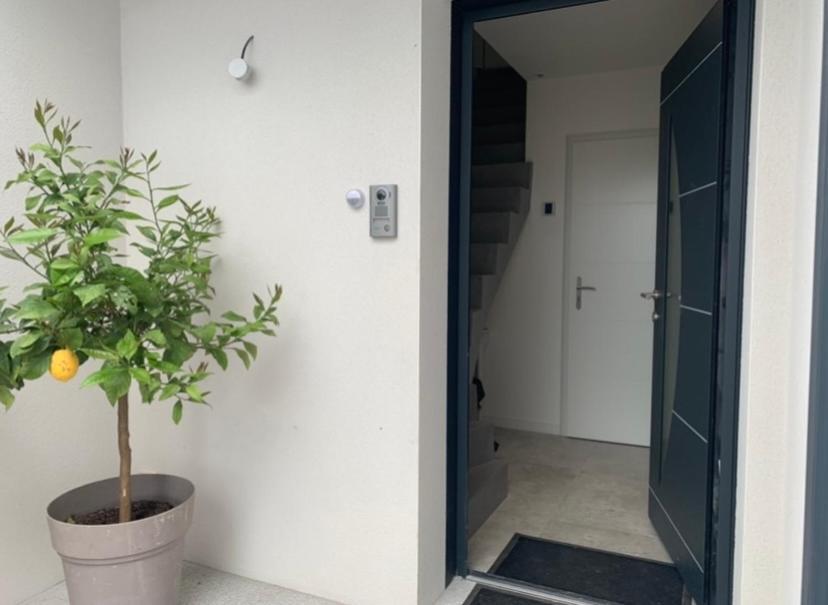 Appartement Maison Terrasse Proche Centre Et Ile De Re *
